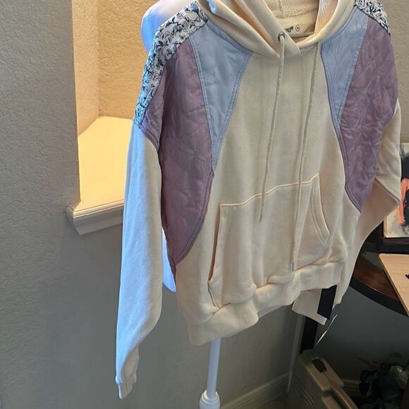 Blanknyc Good Lookin Medium Retro Patchwork Pullover Hoodie Front Pockets NWT - Picture 6 of 8